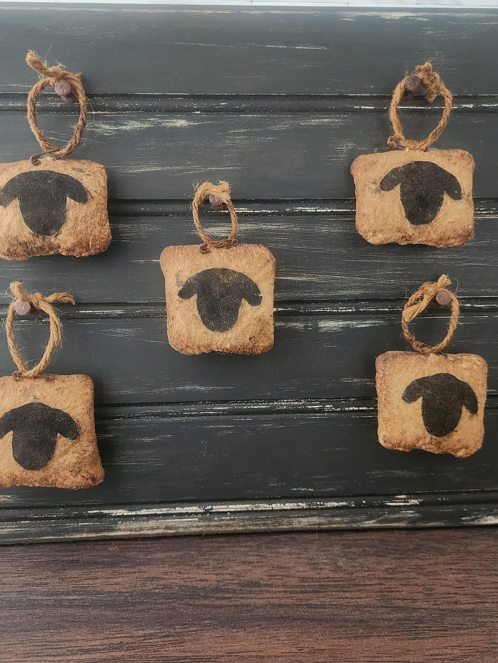 Primitive Rustic Fabric Sheep Ornaments Set Of 5 Handmade Bowl Fillers Tan Black